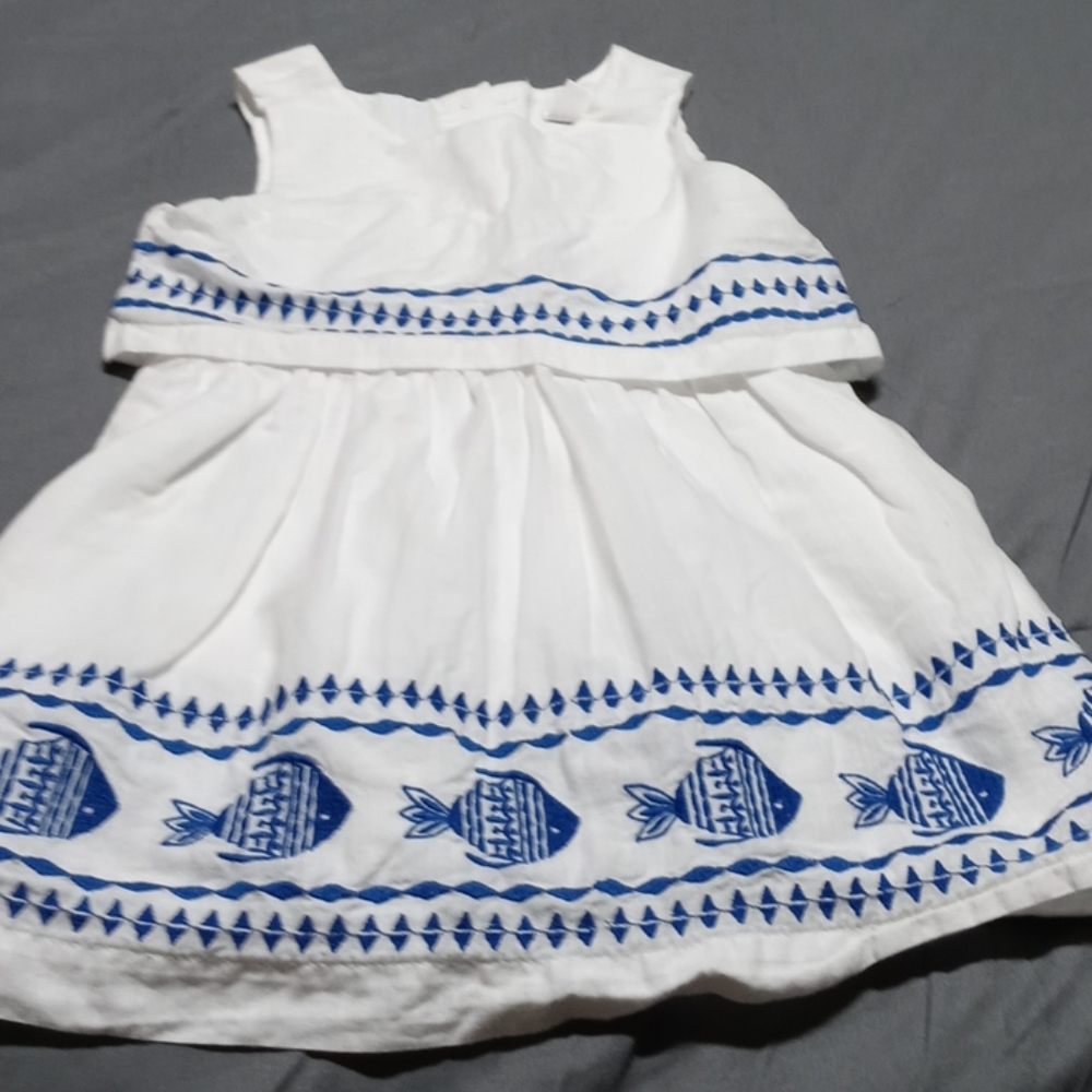 Dress - Picture 4 of 4